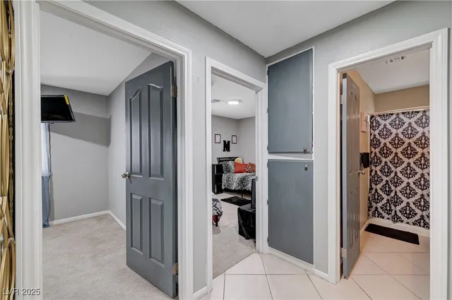 $2,500 | 2829 Michael Way, Las Vegas, NV 89108