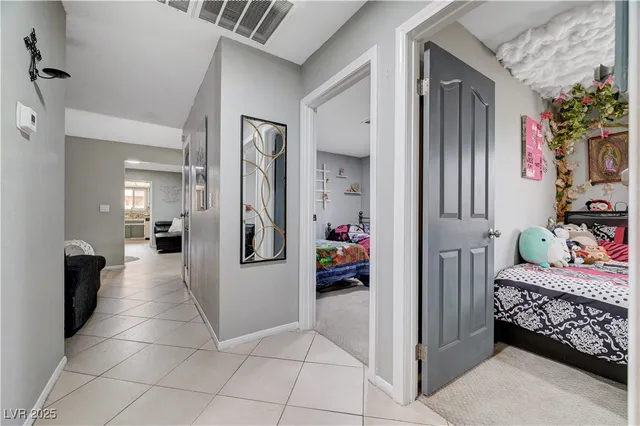 $2,500 | 2829 Michael Way, Las Vegas, NV 89108