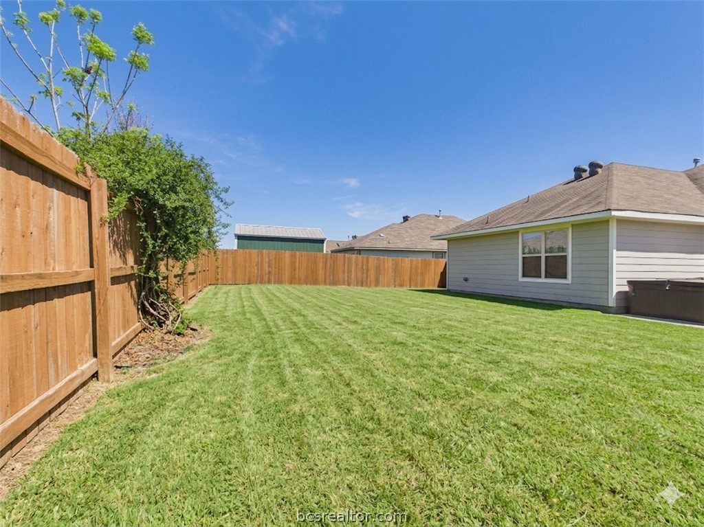 812 Mockingbird Street Navasota, TX 77868 - Photo 17 of 19