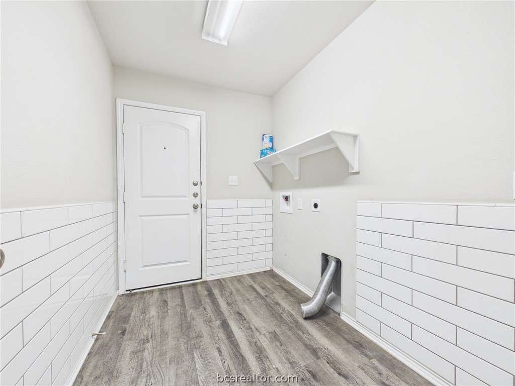 812 Mockingbird Street Navasota, TX 77868 - Photo 6 of 19