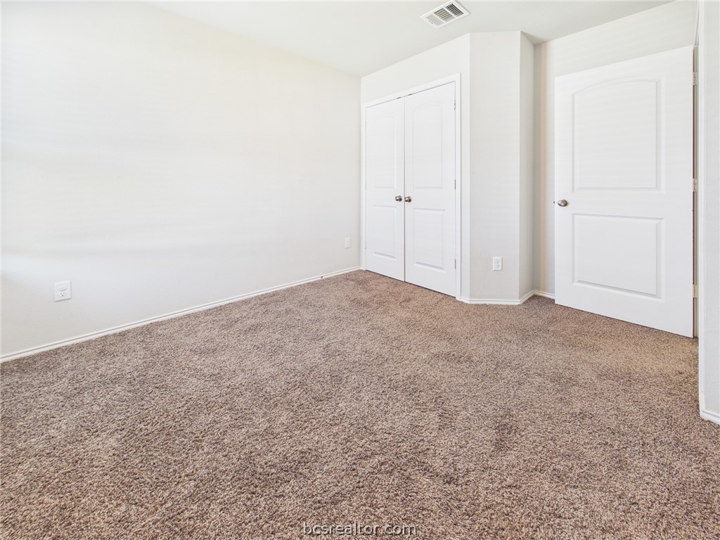 812 Mockingbird Street Navasota, TX 77868 - Photo 7 of 19