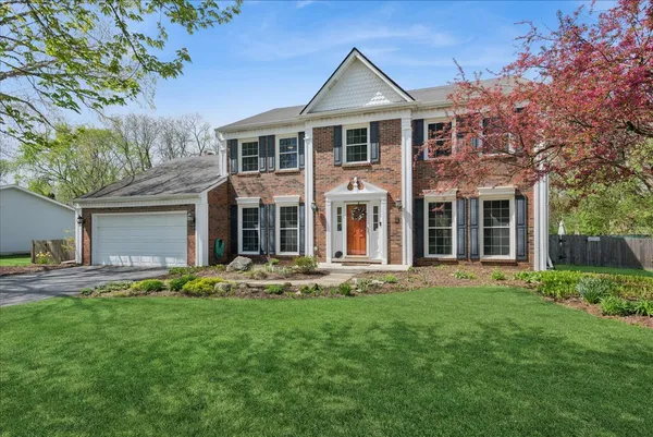 $695,000 | 2209 Mecan Drive, Naperville, IL 60564