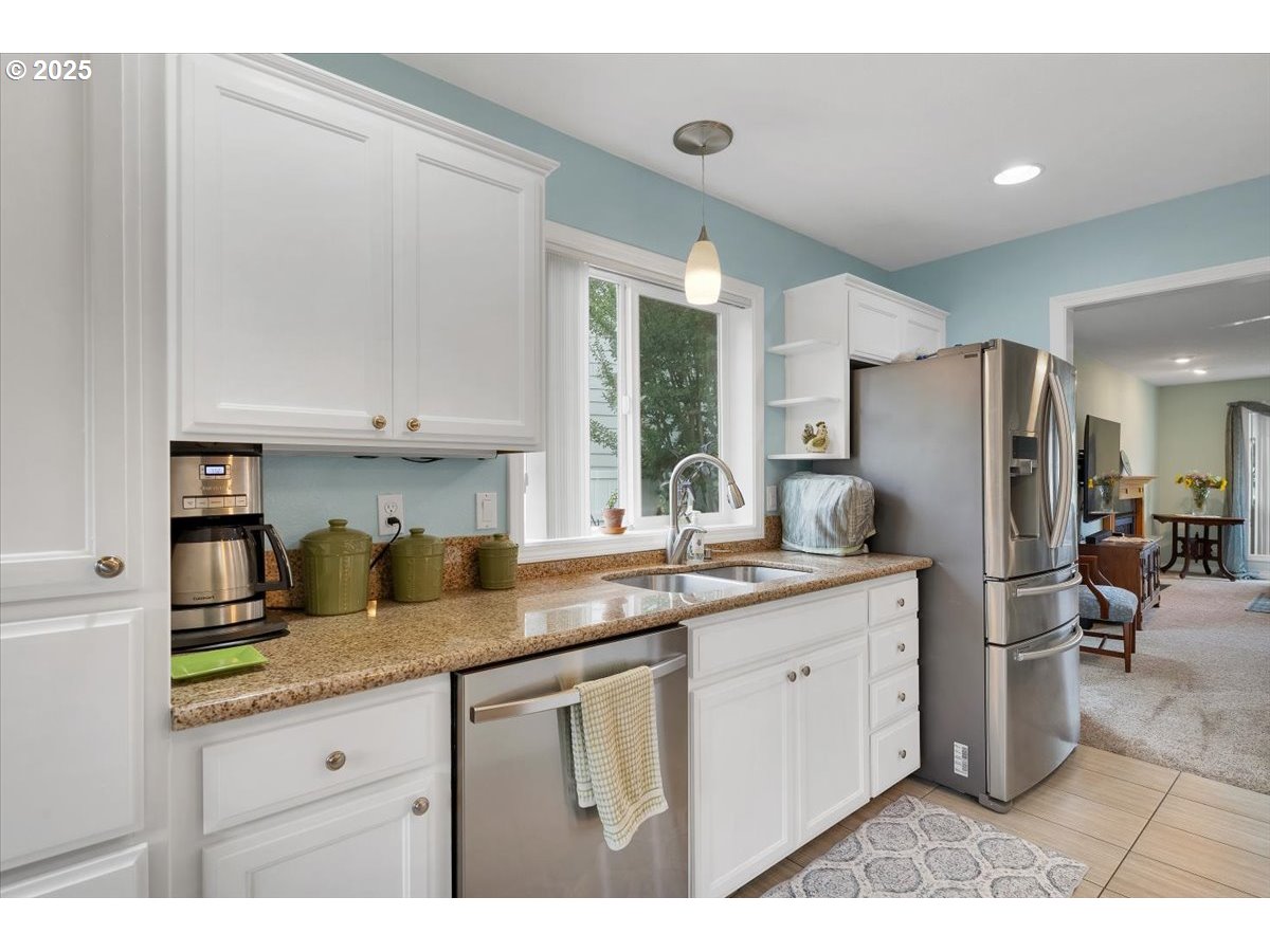 1776 Antelope Circle Southwest Albany, OR 97321 - Photo 13 of 40