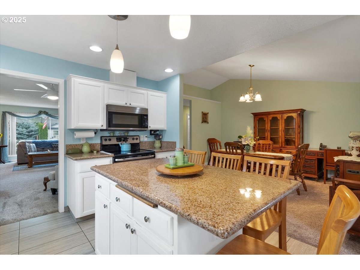 1776 Antelope Circle Southwest Albany, OR 97321 - Photo 16 of 40