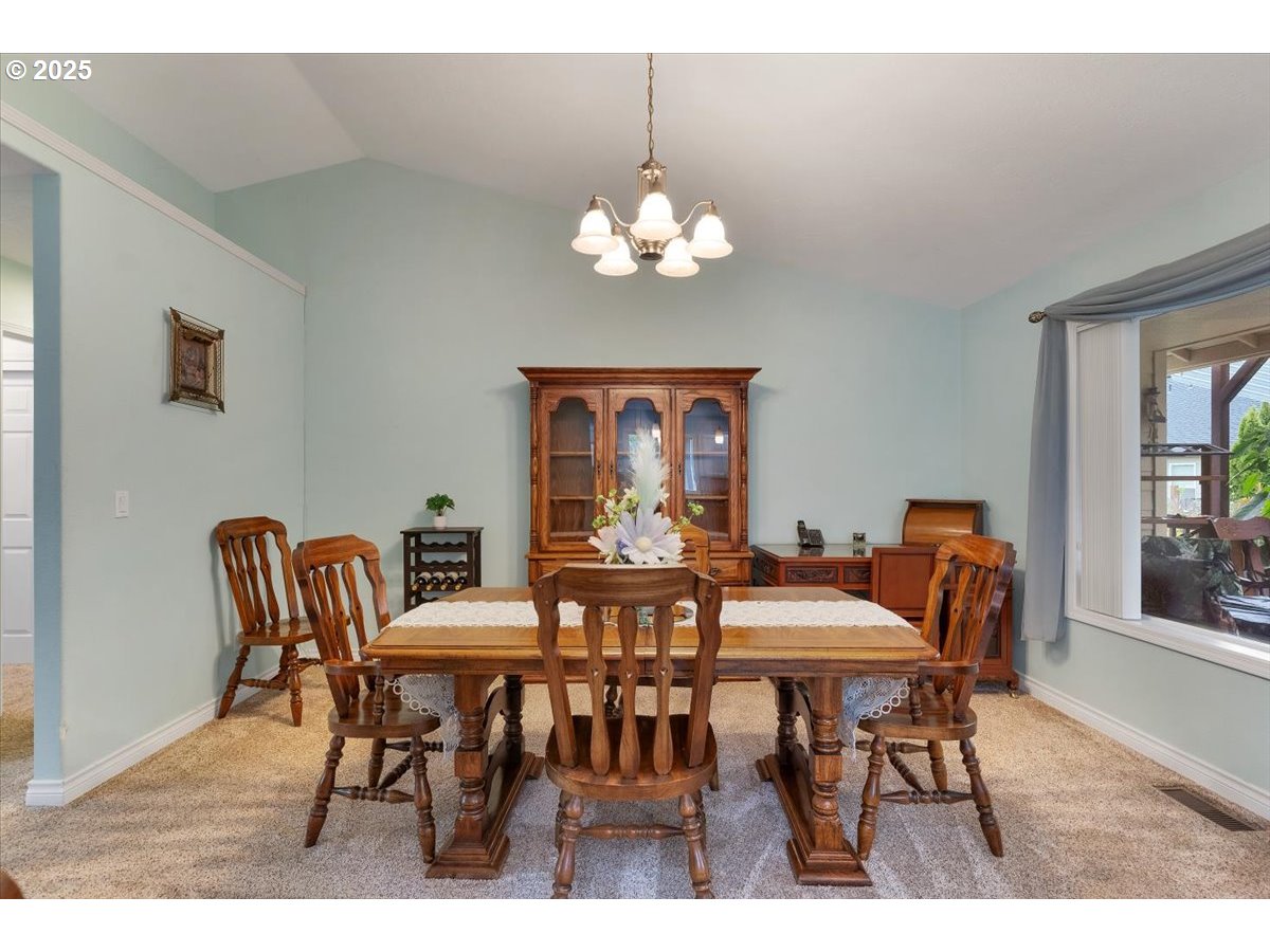 1776 Antelope Circle Southwest Albany, OR 97321 - Photo 17 of 40