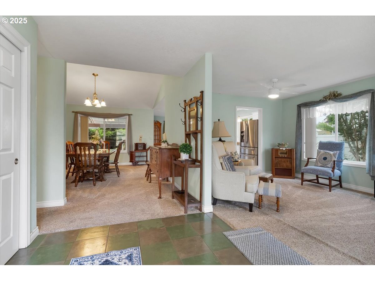 1776 Antelope Circle Southwest Albany, OR 97321 - Photo 7 of 40