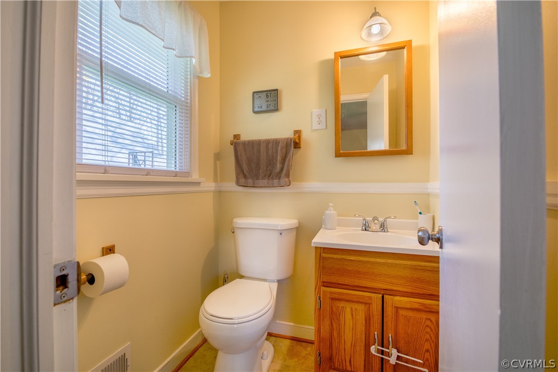 8630 Sutherland Road North Chesterfield, VA 23236 - Photo 29 of 36 Gallery Image 29