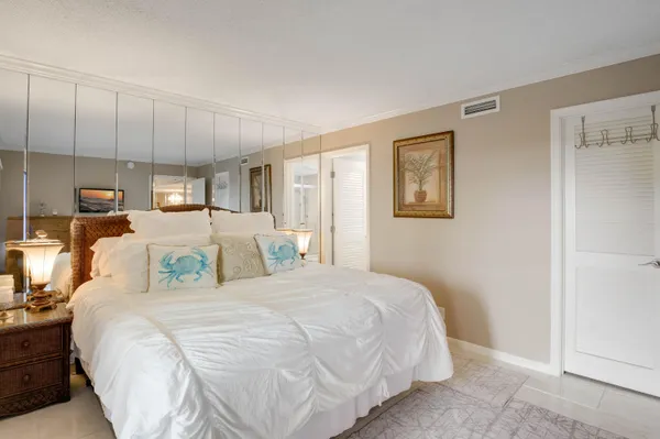 $7,500 | 420 Celestial Way, Unit 204, Juno Beach, FL 33408