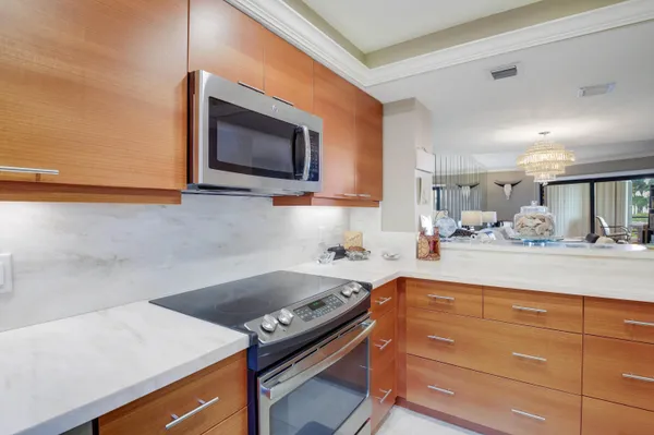 $7,500 | 420 Celestial Way, Unit 204, Juno Beach, FL 33408