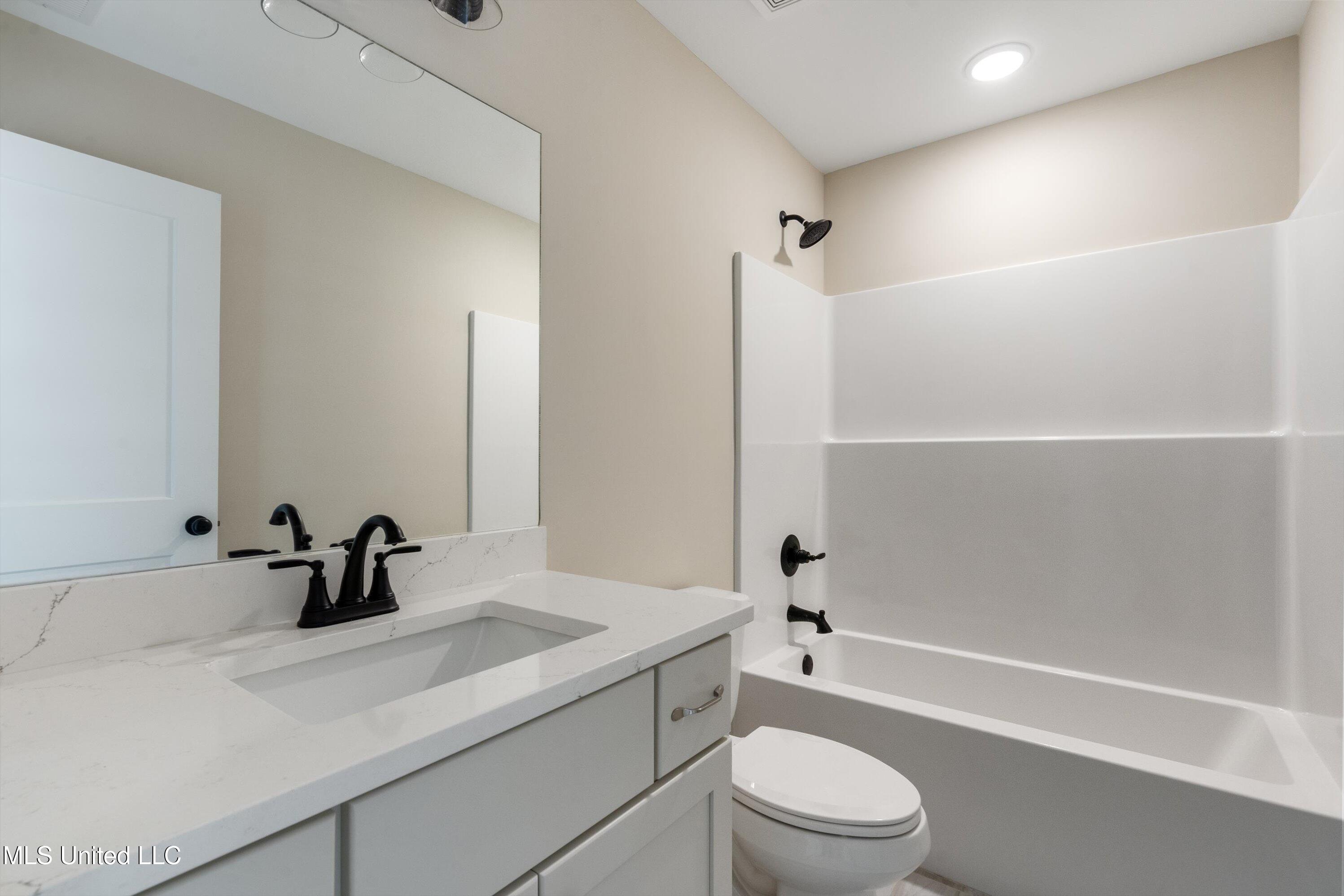 5125 Reserve Way Hernando, MS 38632 - Photo 32 of 38 36-DSC4179