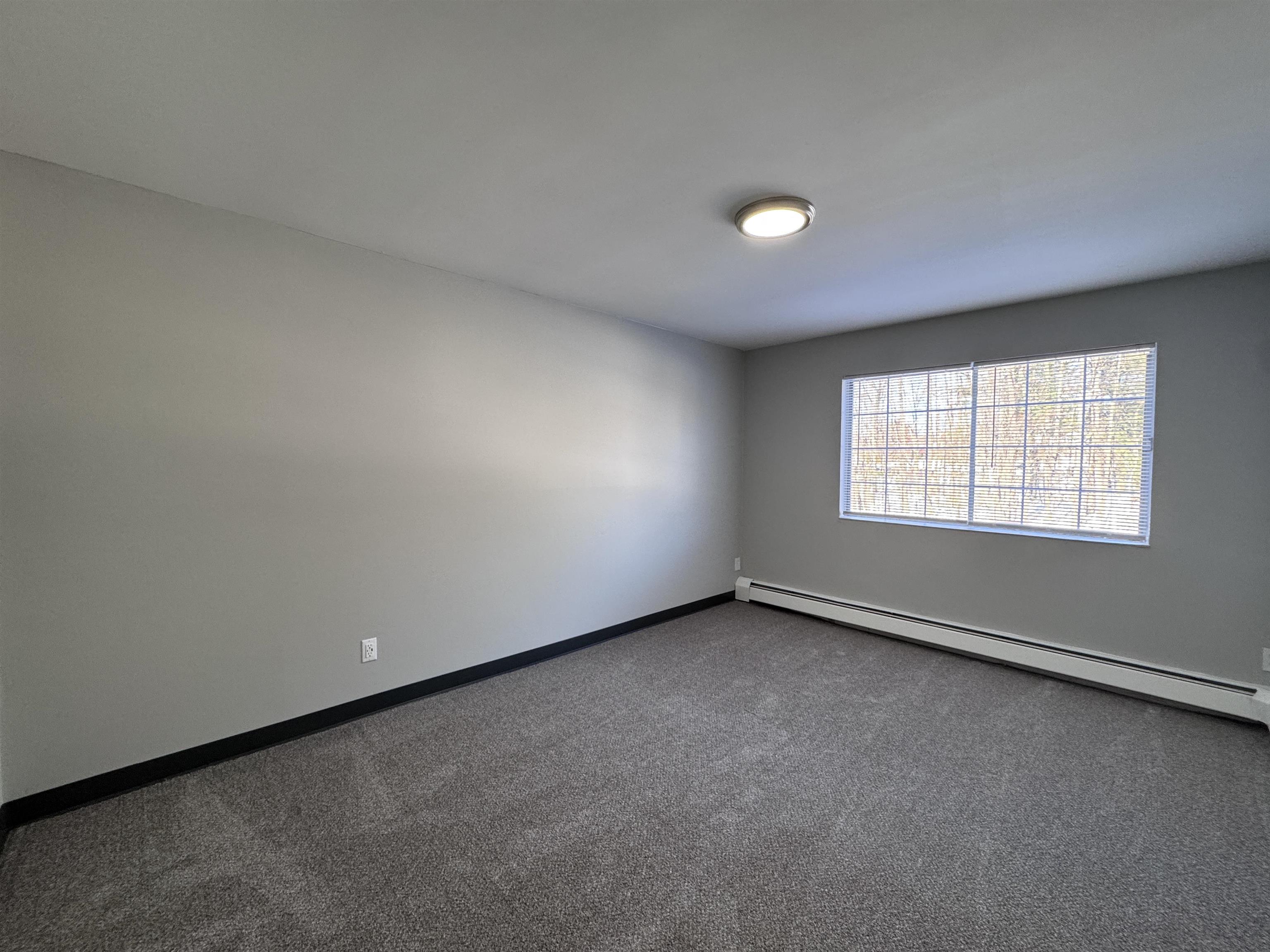 379 Huse Road, Unit 14 Manchester, NH 03103 - Photo 15 of 30