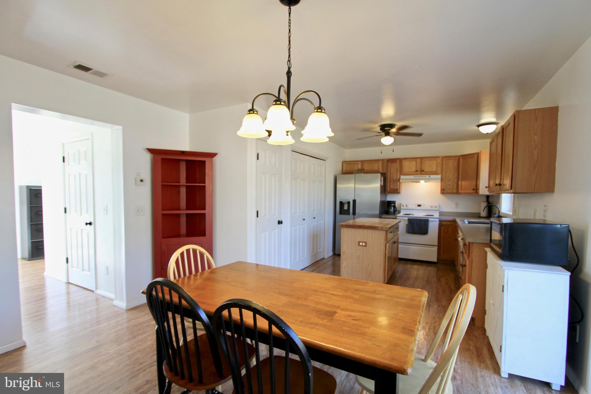 17 High Street Kenton, DE 19955 - Photo 17 of 31 Eating area