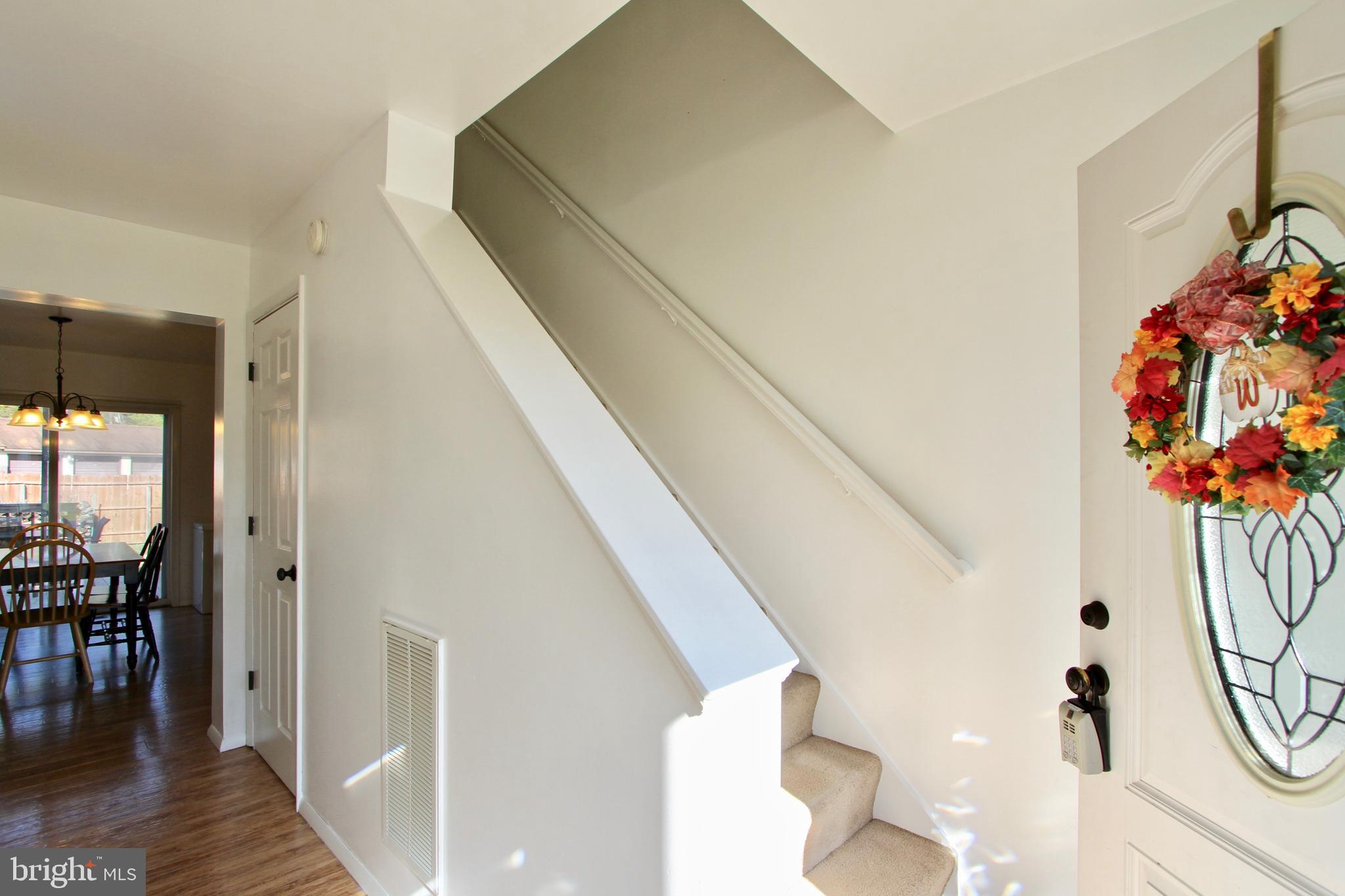 17 High Street Kenton, DE 19955 - Photo 6 of 31 Foyer