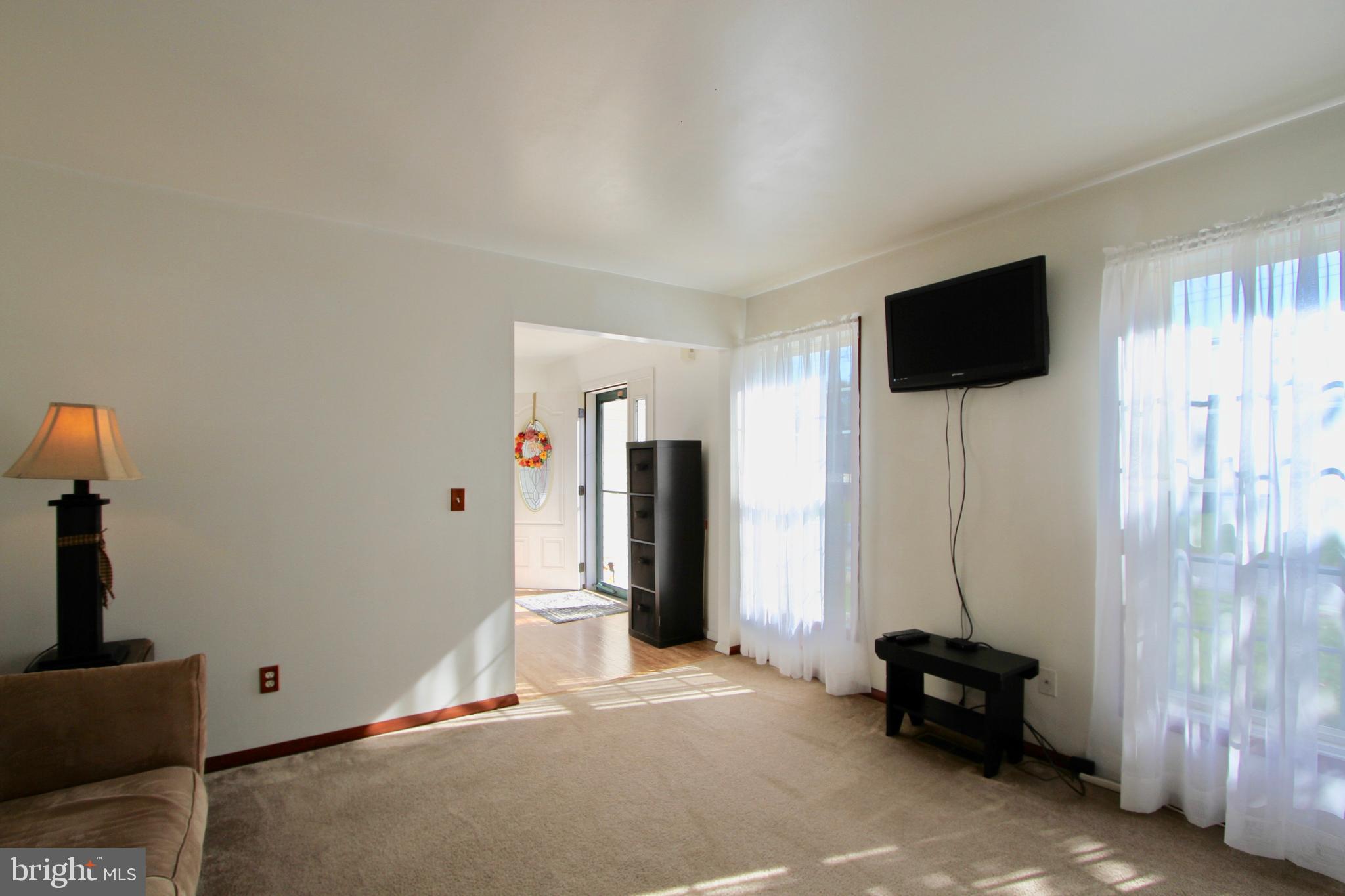 17 High Street Kenton, DE 19955 - Photo 10 of 31 Formal Livingroom