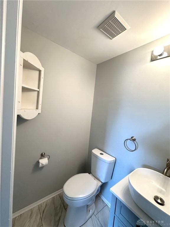 132 Marrett Farm Road Englewood, OH 45322 - Photo 12 of 37 Powder Room