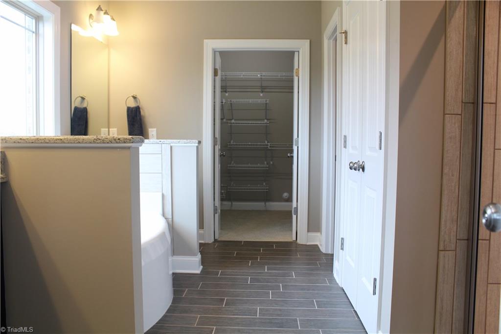 2625 Lunsford Road Summerfield, NC 27358 - Photo 12 of 30 Gallery Image 12