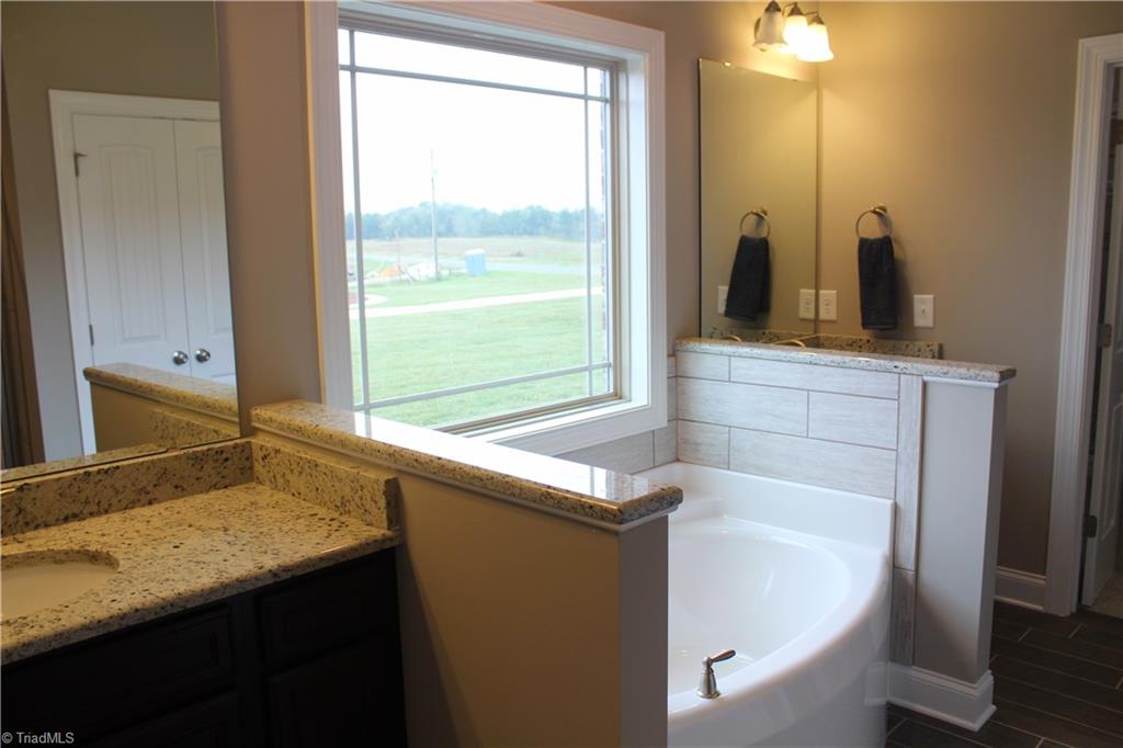 2625 Lunsford Road Summerfield, NC 27358 - Photo 14 of 30 Gallery Image 14