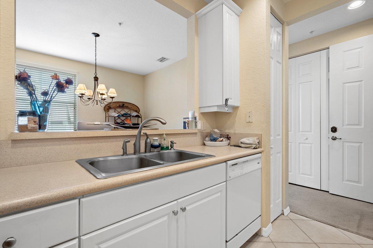 4245 East Main Street Jupiter, FL 33458 - Photo 12 of 44 4245EastMainStreet-Jupiter-FL-33458-SMAL