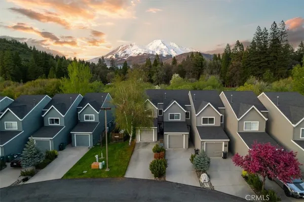 $340,000 | 1422 Kingston Road, Mount Shasta, CA 96067