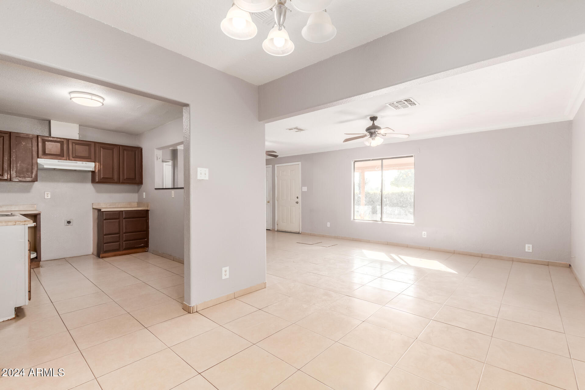 1340 West Romley Road Phoenix, AZ 85041 - Photo 17 of 37 17 Romley