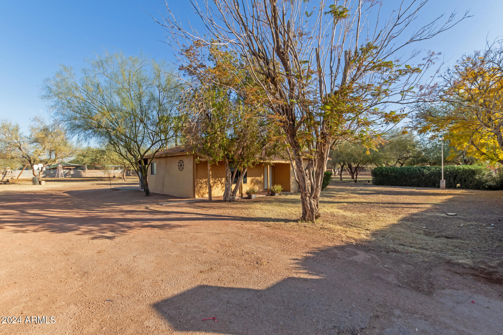 1340 West Romley Road Phoenix, AZ 85041 - Photo 6 of 37 06 Romley