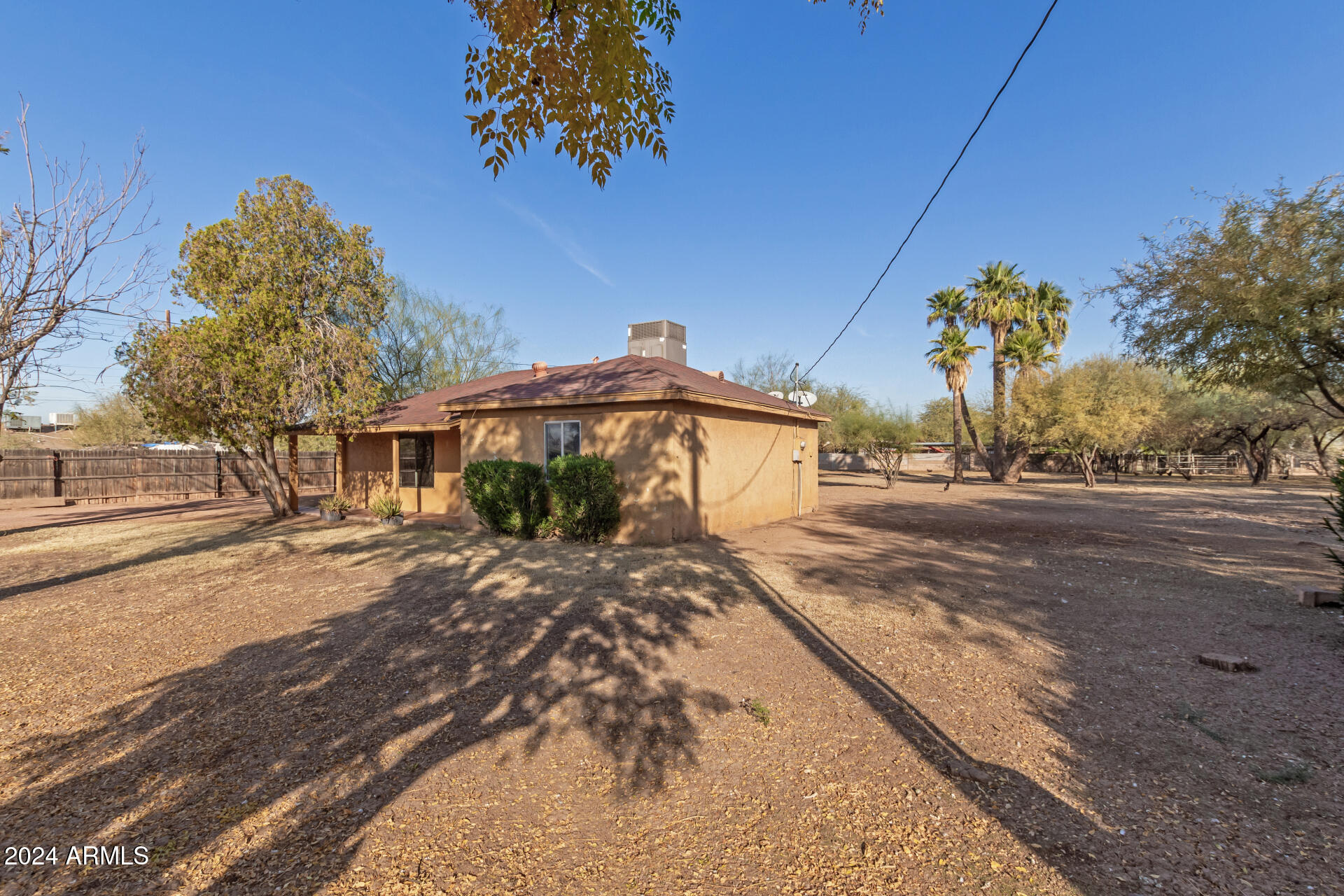 1340 West Romley Road Phoenix, AZ 85041 - Photo 7 of 37 07 Romley