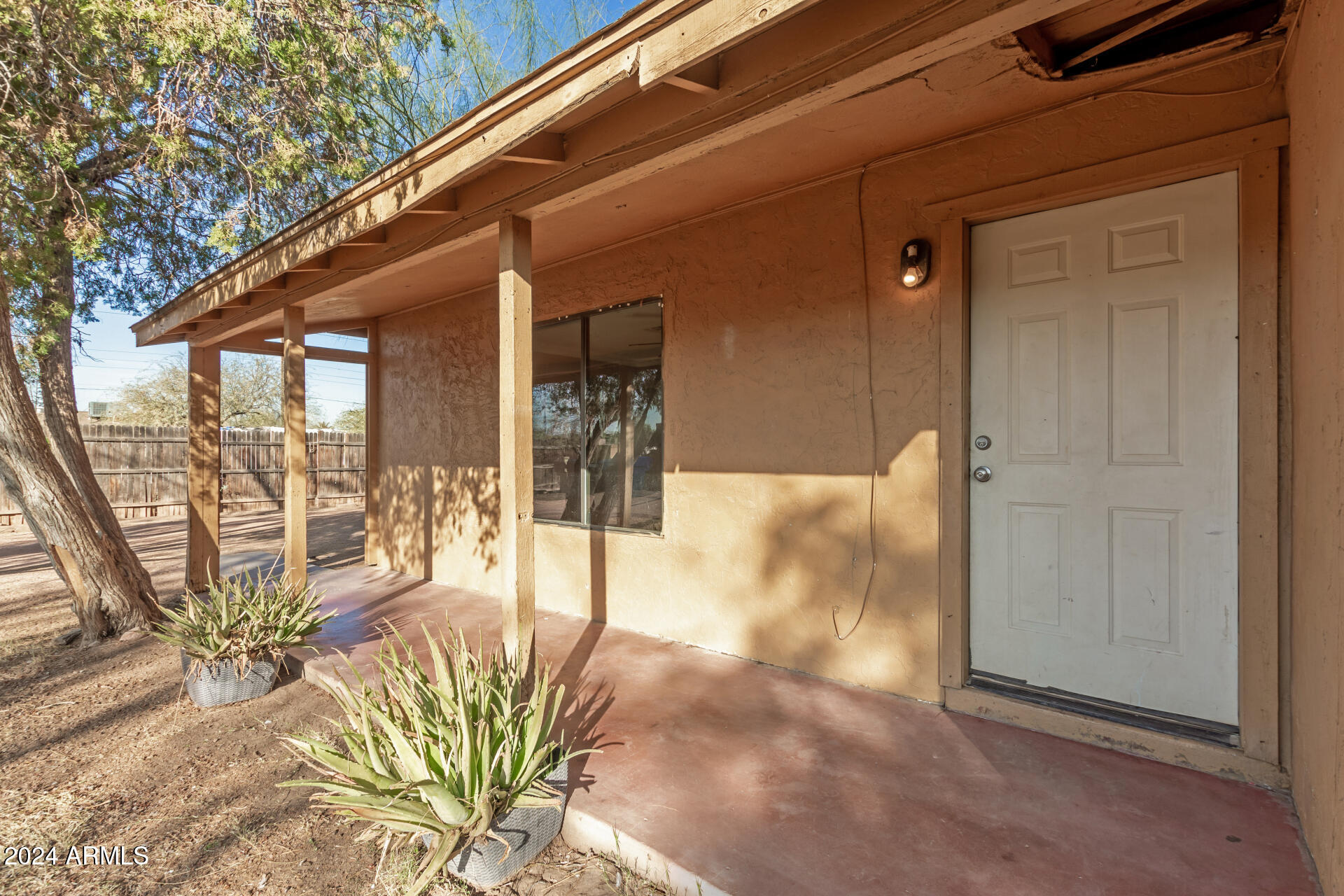 1340 West Romley Road Phoenix, AZ 85041 - Photo 10 of 37 10 Romley