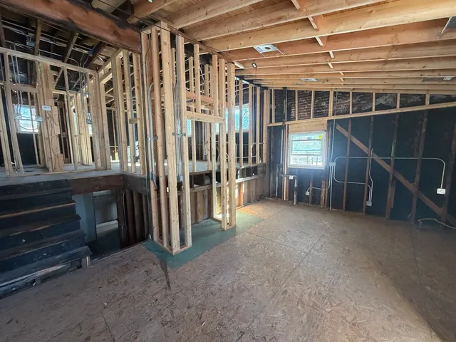 $199,900 | 30-w571 30-w571 W Shady Lane, West Chicago, IL 60185