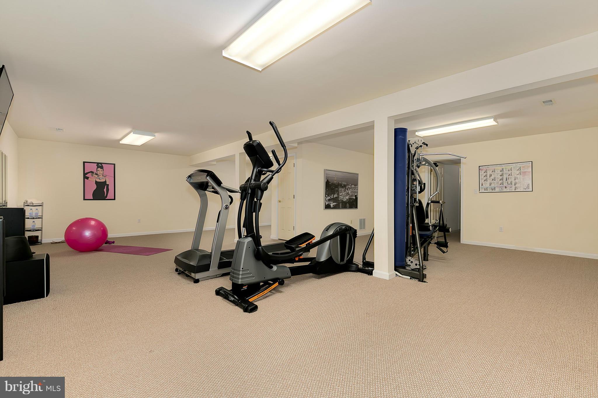 9825 Glen Road Potomac, MD 20854 - Photo 26 of 30 Interior (General)