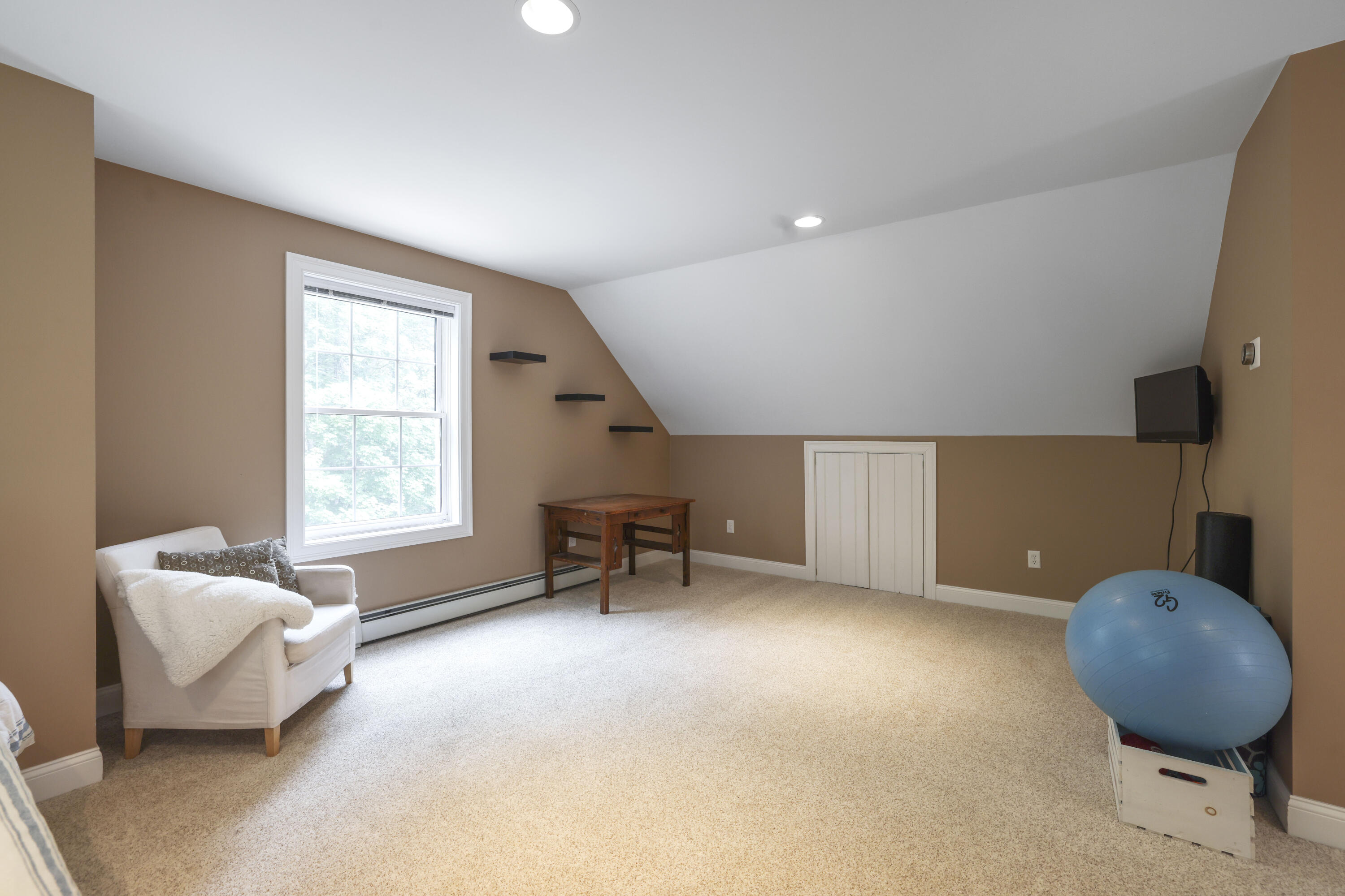 52 Maguire Road Kennebunk, ME 04043 - Photo 41 of 65 Lots of space & a walk-in closet