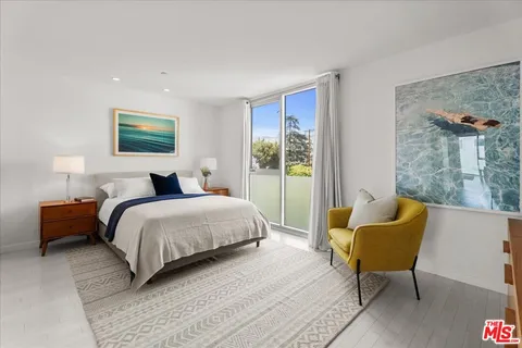 $1,200,000 | 7917 Willoughby Avenue, Unit 2, Los Angeles, CA 90046