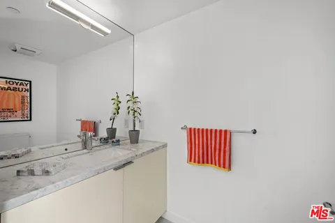 $1,200,000 | 7917 Willoughby Avenue, Unit 2, Los Angeles, CA 90046