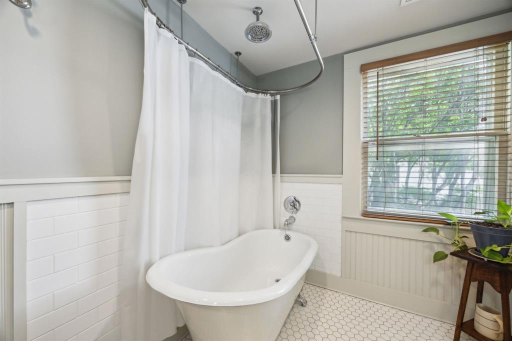 411 South 11th Street Garland, TX 75040 - Photo 29 of 39