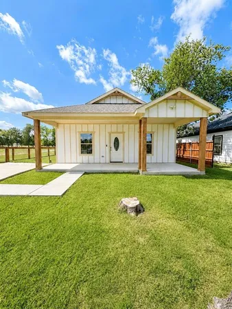 $2,400 | 316 Mark Street, Hillsboro, TX 76645