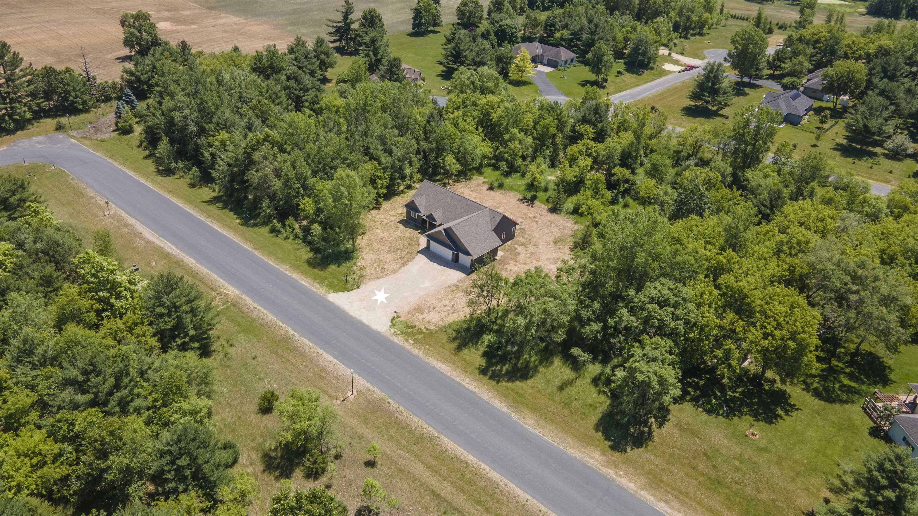1079 Lake Ridge Road Wautoma, WI 54982 - Photo 2 of 27