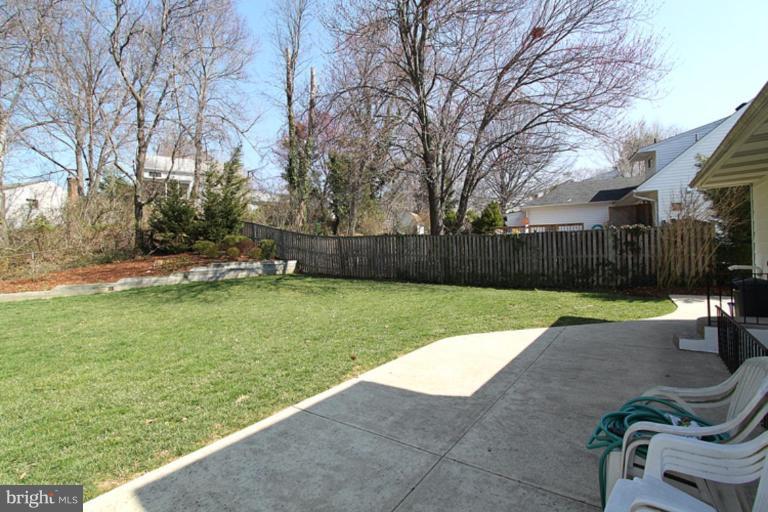415 Mercer Road Rockville, MD 20852 - Photo 15 of 30 Patio