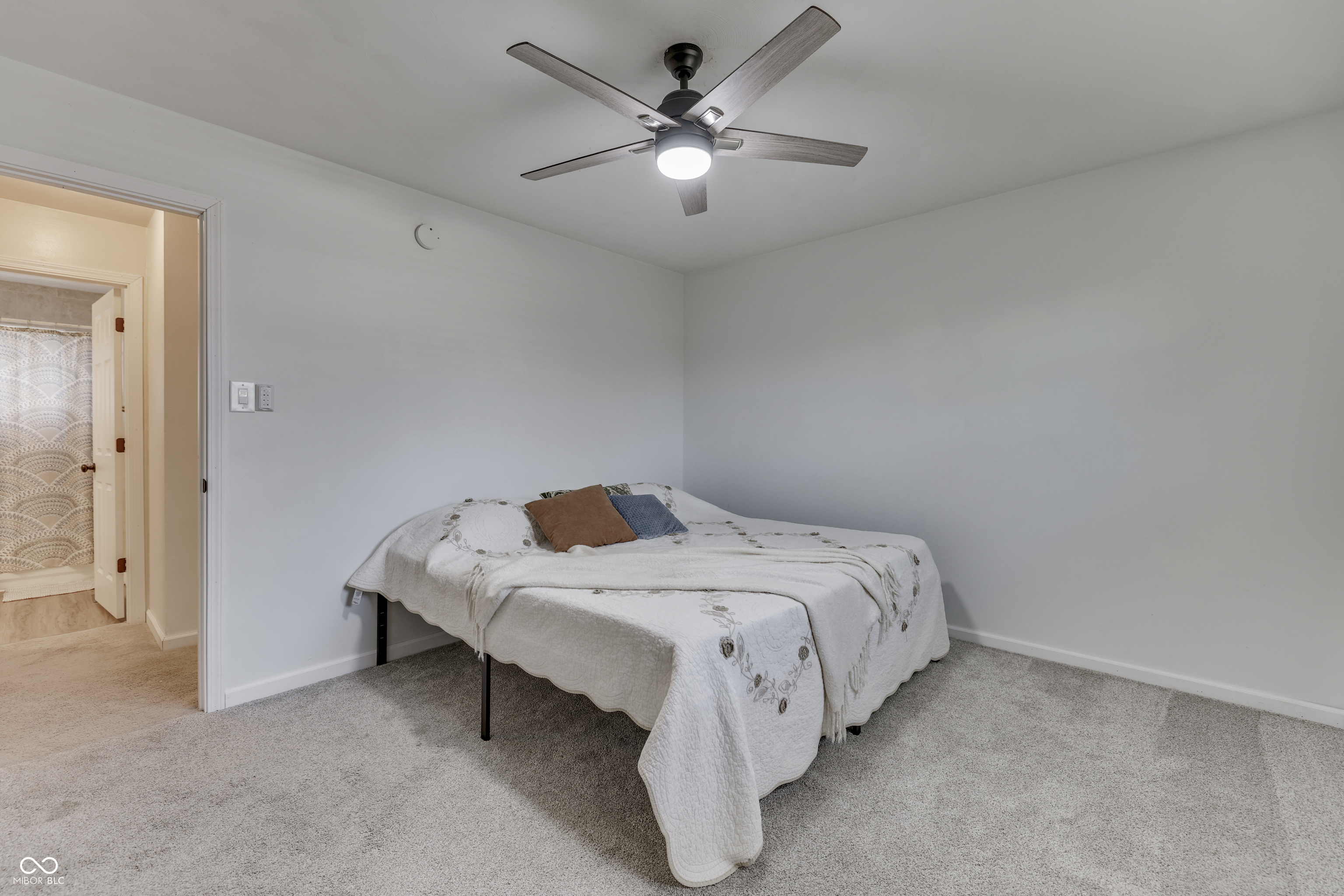 5337 Gambel Road Indianapolis, IN 46221 - Photo 16 of 37 Gallery Image 16
