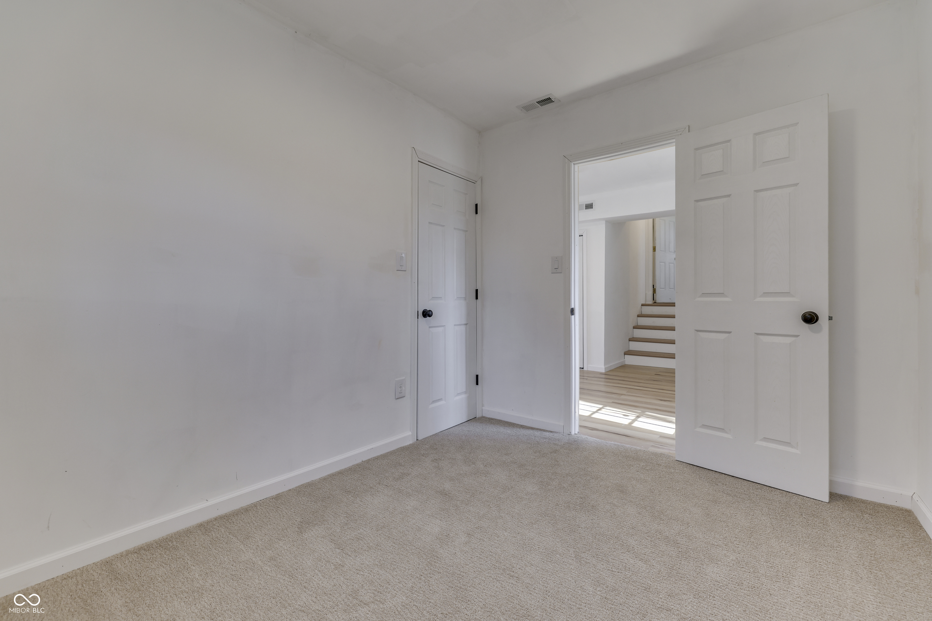 5337 Gambel Road Indianapolis, IN 46221 - Photo 31 of 37 Gallery Image 31