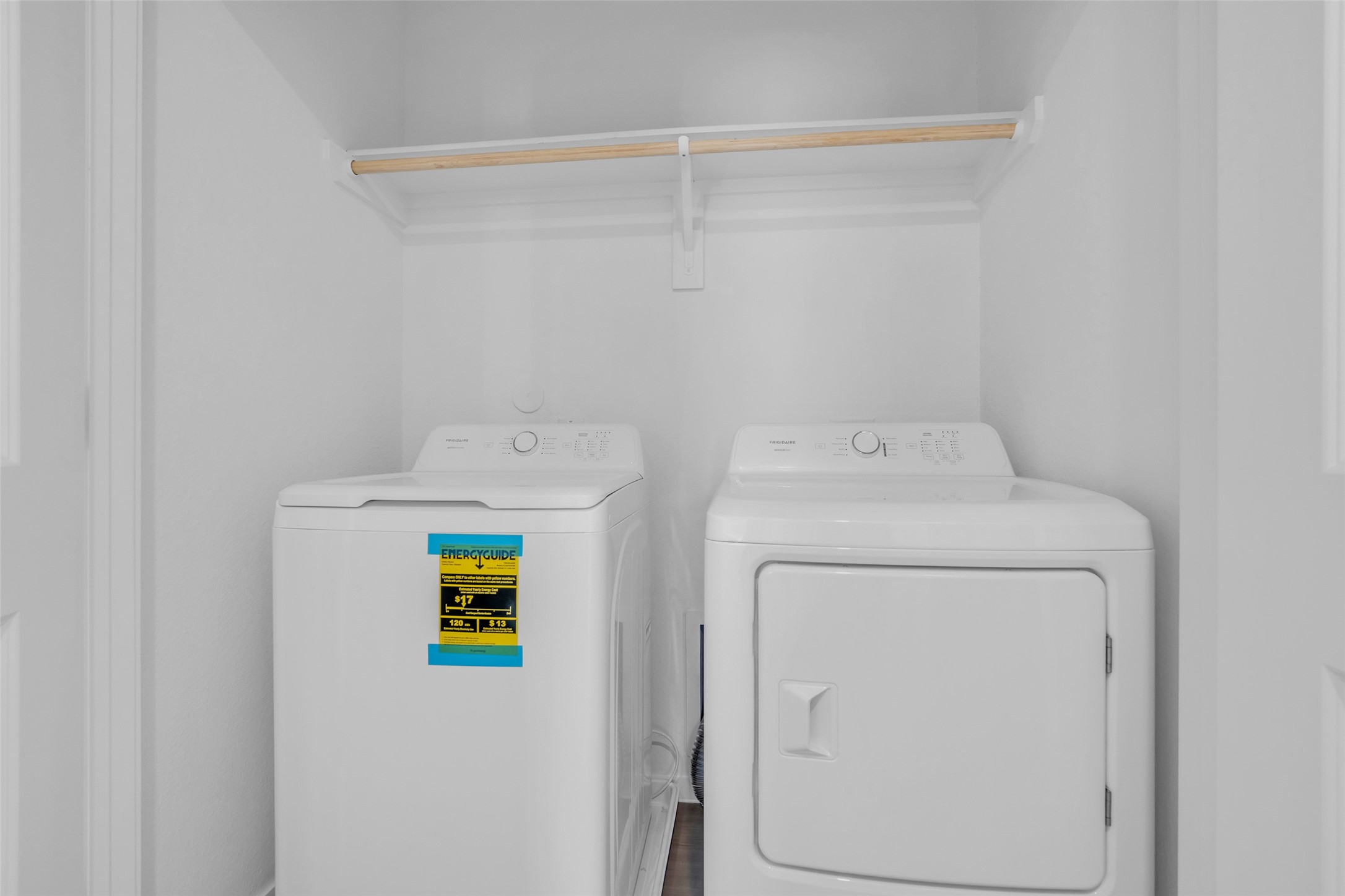254 Farray Forest Magnolia, TX 77354 - Photo 14 of 16 Washer and Dryer included