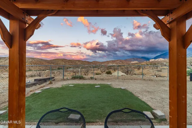 $359,990 | 29210 Cruthers Creek Road, Pearblossom, CA 93553