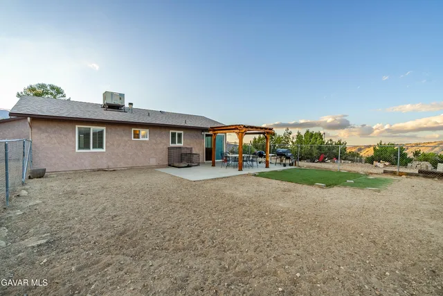 $359,990 | 29210 Cruthers Creek Road, Pearblossom, CA 93553