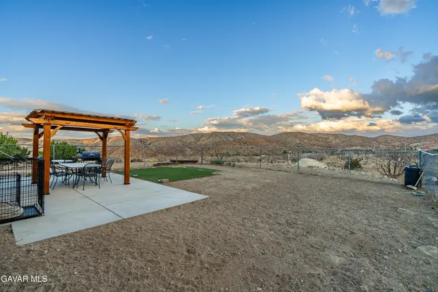 $359,990 | 29210 Cruthers Creek Road, Pearblossom, CA 93553