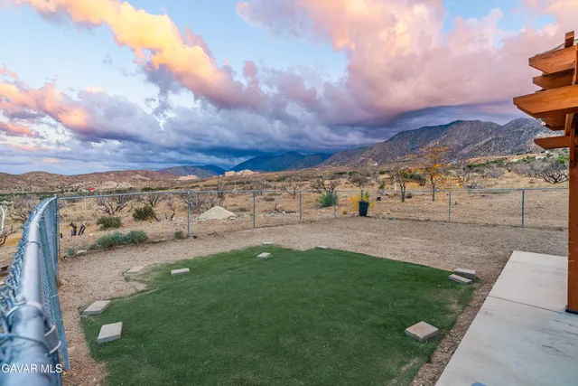 $359,990 | 29210 Cruthers Creek Road, Pearblossom, CA 93553