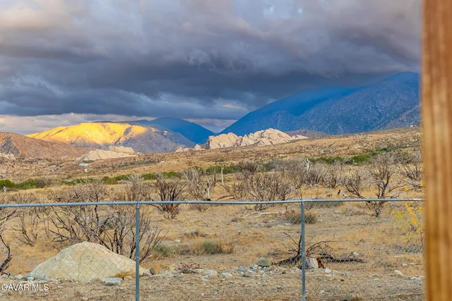 $359,990 | 29210 Cruthers Creek Road, Pearblossom, CA 93553