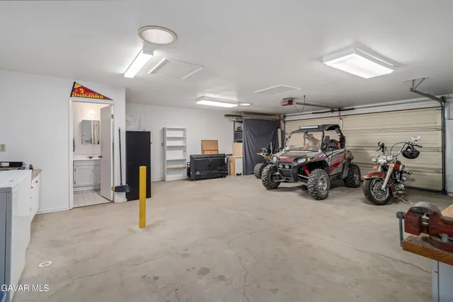 $359,990 | 29210 Cruthers Creek Road, Pearblossom, CA 93553