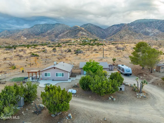 $359,990 | 29210 Cruthers Creek Road, Pearblossom, CA 93553