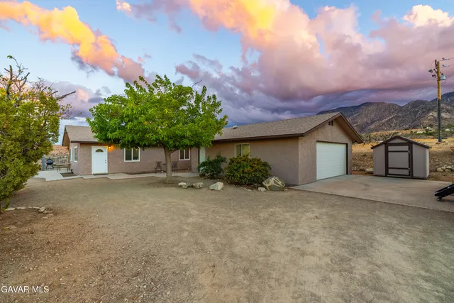 $359,990 | 29210 Cruthers Creek Road, Pearblossom, CA 93553