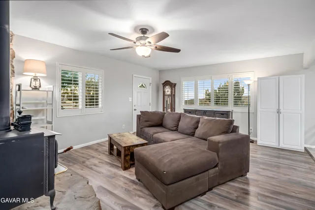 $359,990 | 29210 Cruthers Creek Road, Pearblossom, CA 93553