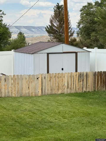 $329,000 | 1805 Carson Street, Rock Springs, WY 82901