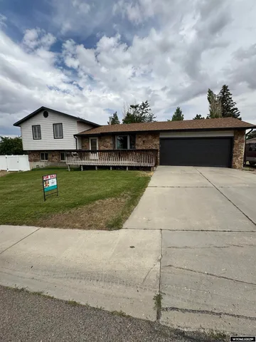 $329,000 | 1805 Carson Street, Rock Springs, WY 82901